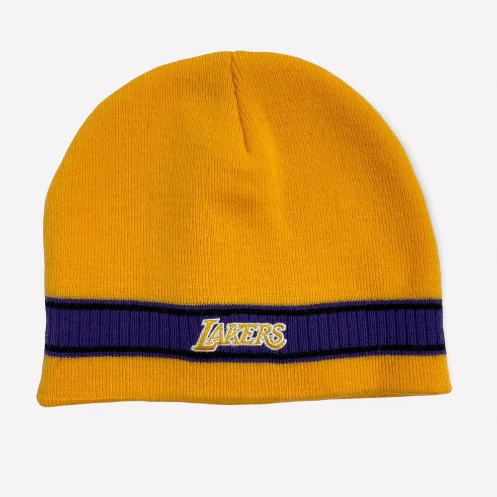 NBA Los Angeles Lakers Embroidered Yellow Beanie Cap - Picture 2 of 4